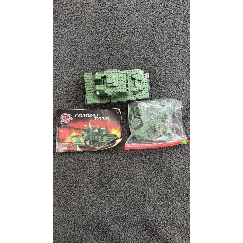 1999 Mega Bloks Pro Builder Combat Tank #9707 Collectors Series Contents Sealed